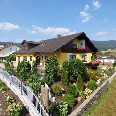 Scenic Apartment With Balcony Garden Deckchairs Barbecue Gleissenberg Exterior photo