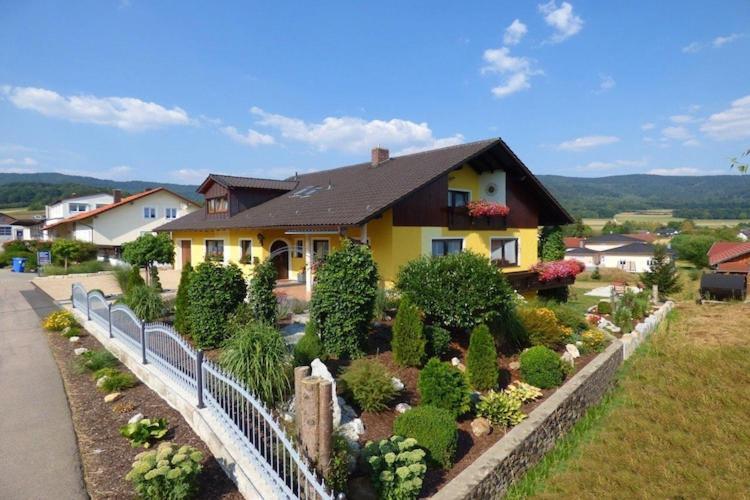 Scenic Apartment With Balcony Garden Deckchairs Barbecue Gleissenberg Exterior photo
