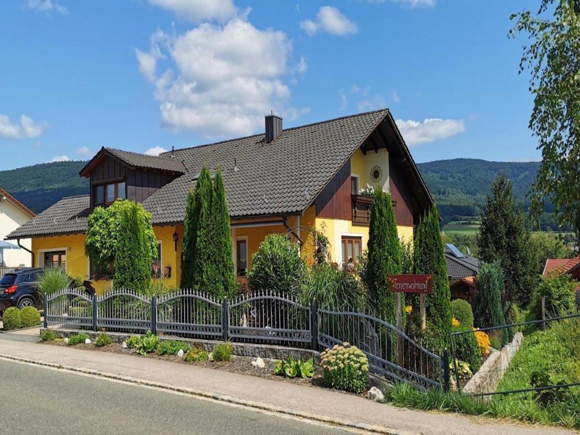 Scenic Apartment With Balcony Garden Deckchairs Barbecue Gleissenberg Exterior photo